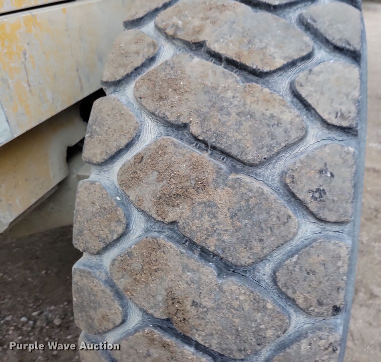 image for item DN3637 2007 Kawasaki  70ZV wheel loader