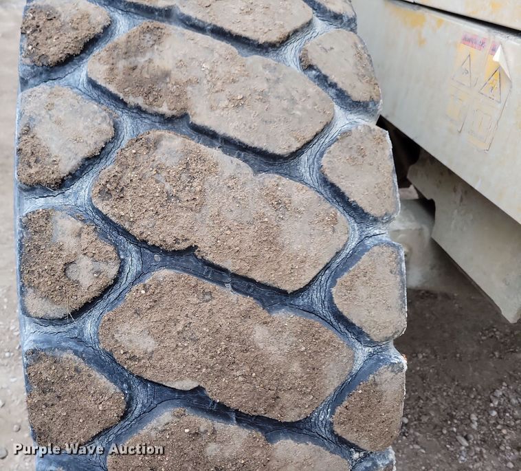 image for item DN3637 2007 Kawasaki  70ZV wheel loader