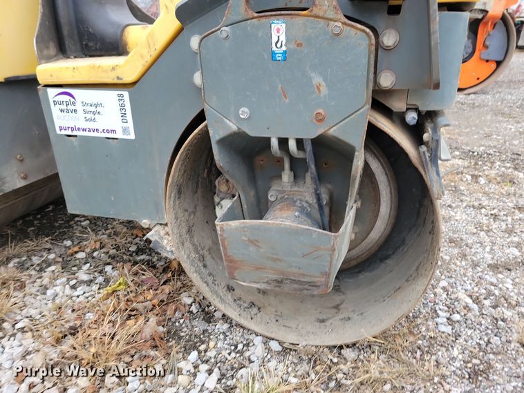image for item DN3638 2015 Wacker Nueson RD12 double drum vibratory roller
