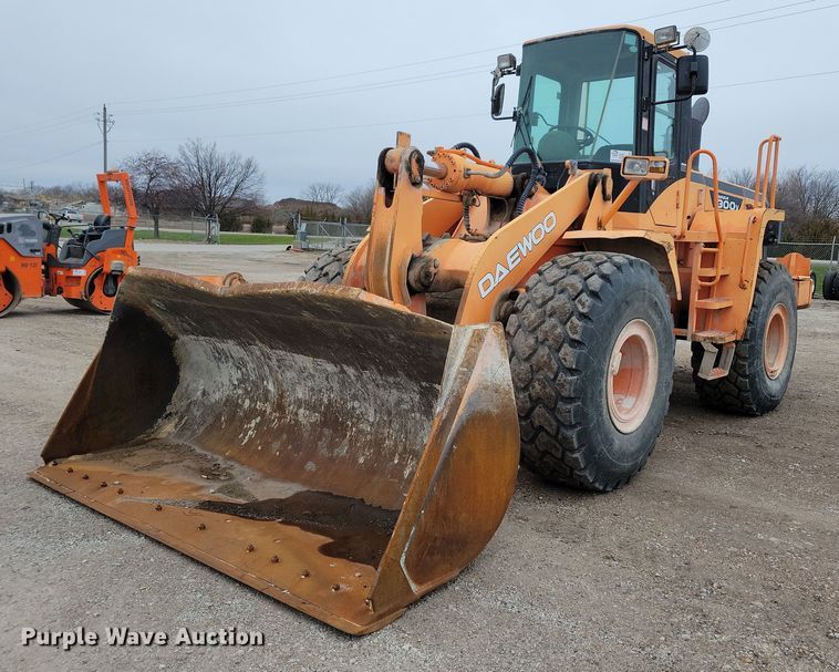 image for item DN3641 2005 Daewoo Mega 300V wheel loader