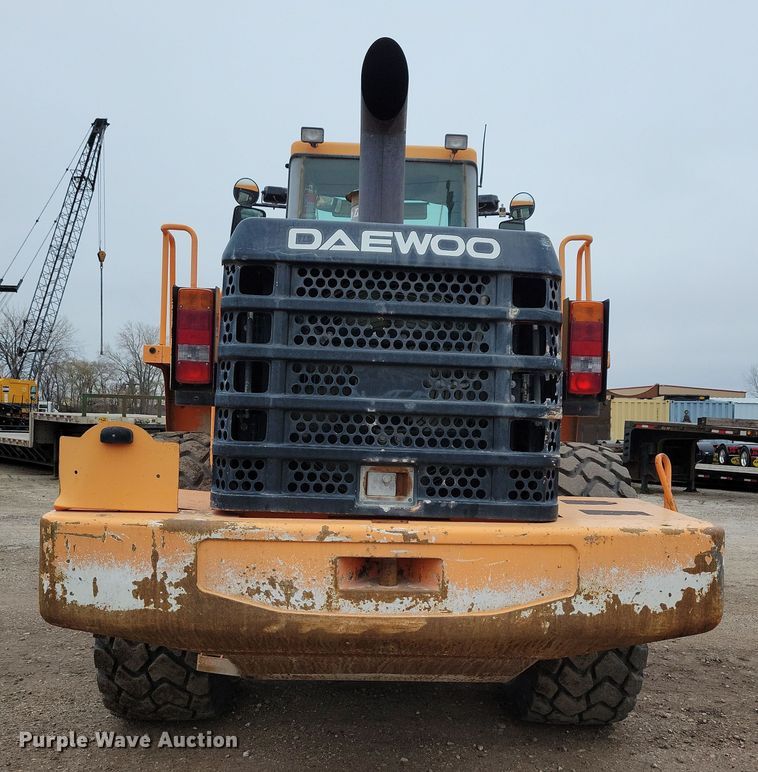 image for item DN3641 2005 Daewoo Mega 300V wheel loader