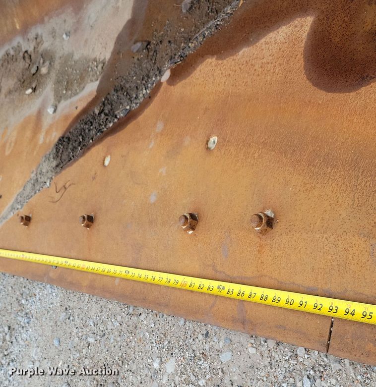 image for item DN3641 2005 Daewoo Mega 300V wheel loader