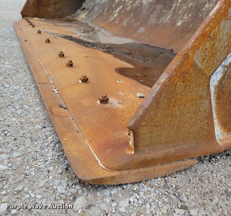 image for item DN3641 2005 Daewoo Mega 300V wheel loader