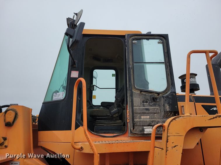 image for item DN3641 2005 Daewoo Mega 300V wheel loader