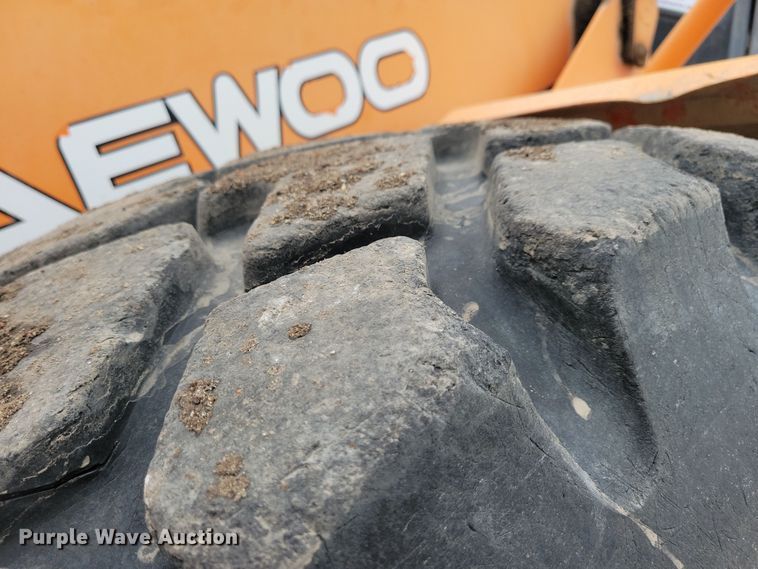 image for item DN3641 2005 Daewoo Mega 300V wheel loader