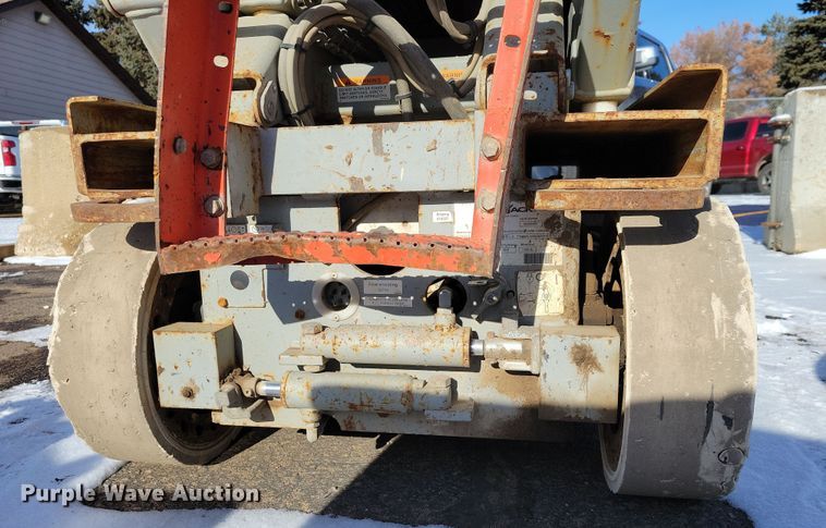 image for item DN3650 2007 SkyJack SJIII 3220 scissor lift