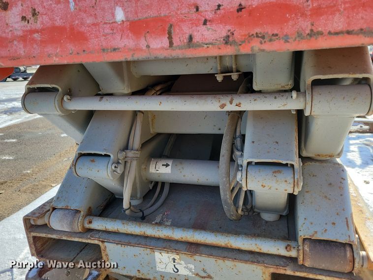 image for item DN3650 2007 SkyJack SJIII 3220 scissor lift