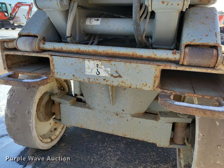 image for item DN3650 2007 SkyJack SJIII 3220 scissor lift