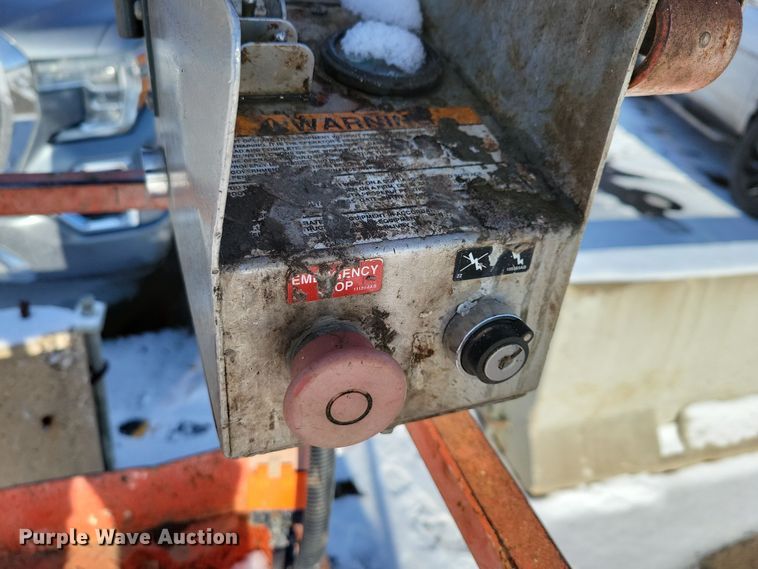 image for item DN3650 2007 SkyJack SJIII 3220 scissor lift