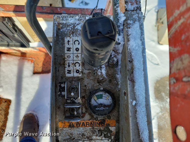 image for item DN3650 2007 SkyJack SJIII 3220 scissor lift