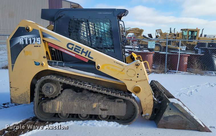 image for item DN3652 2016 Gehl RT175 Gen 2 tracked skid steer loader