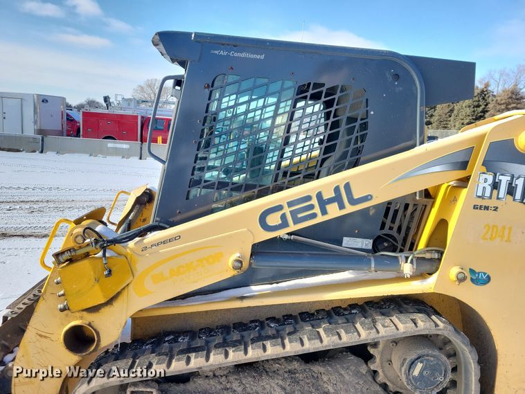 image for item DN3652 2016 Gehl RT175 Gen 2 tracked skid steer loader