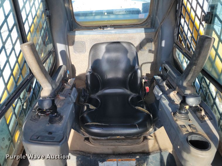 image for item DN3652 2016 Gehl RT175 Gen 2 tracked skid steer loader