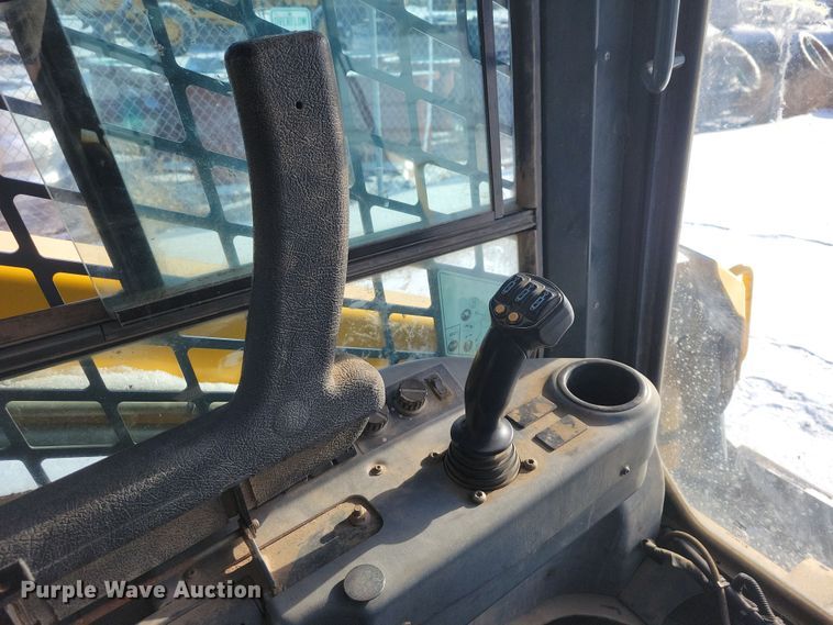 image for item DN3652 2016 Gehl RT175 Gen 2 tracked skid steer loader