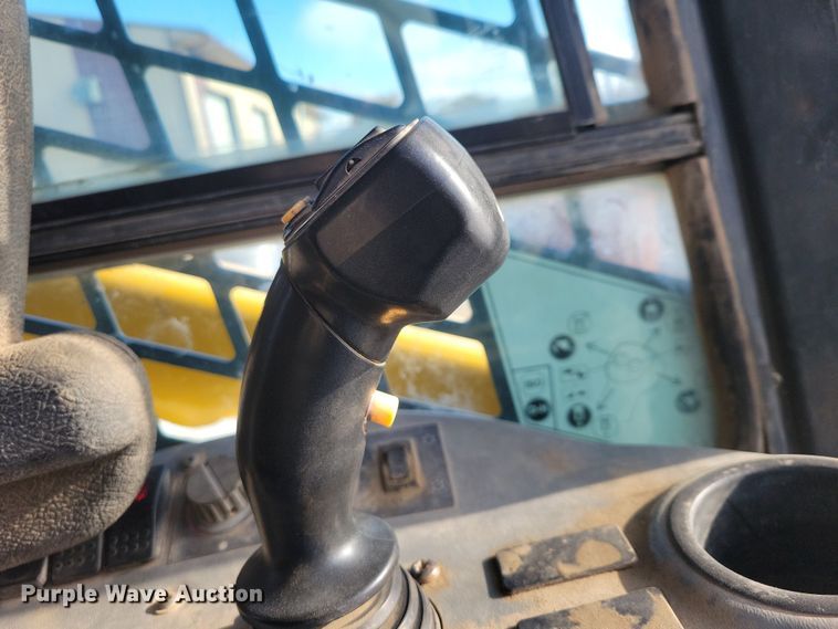 image for item DN3652 2016 Gehl RT175 Gen 2 tracked skid steer loader