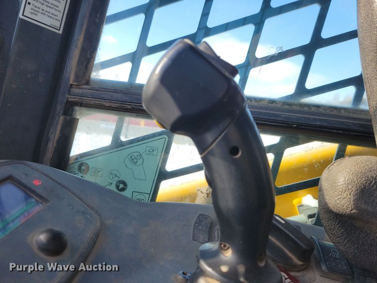 image for item DN3652 2016 Gehl RT175 Gen 2 tracked skid steer loader