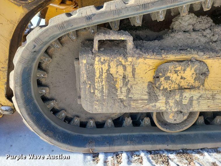 image for item DN3652 2016 Gehl RT175 Gen 2 tracked skid steer loader