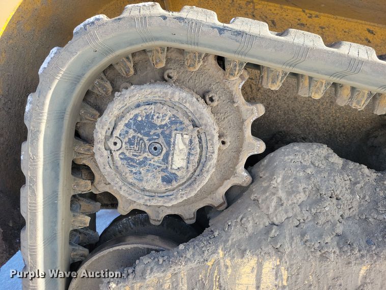 image for item DN3652 2016 Gehl RT175 Gen 2 tracked skid steer loader