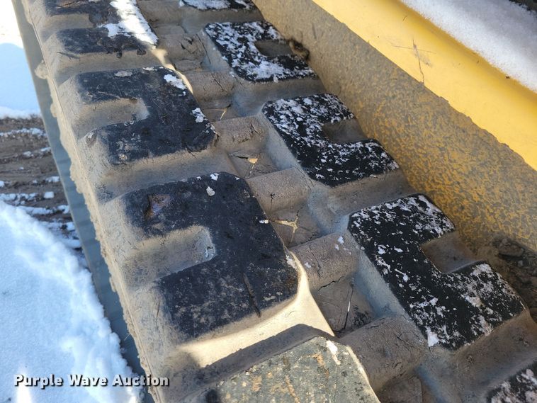 image for item DN3652 2016 Gehl RT175 Gen 2 tracked skid steer loader