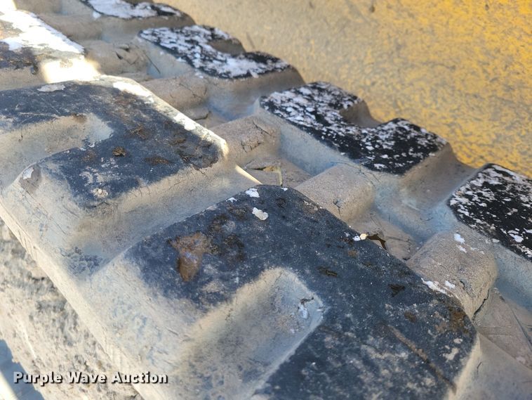 image for item DN3652 2016 Gehl RT175 Gen 2 tracked skid steer loader