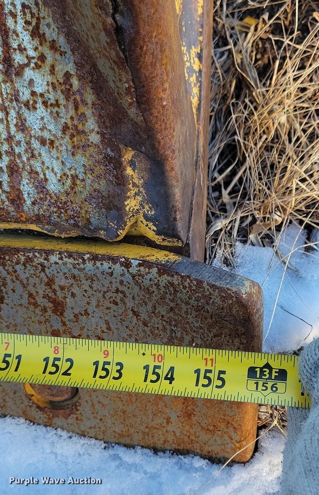 image for item DN3660 1999 Komatsu D65PX-12 dozer