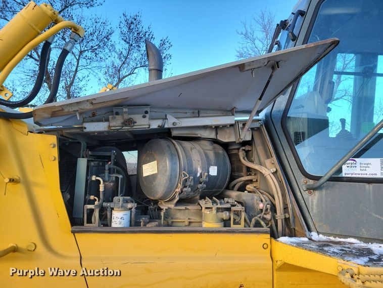 image for item DN3660 1999 Komatsu D65PX-12 dozer