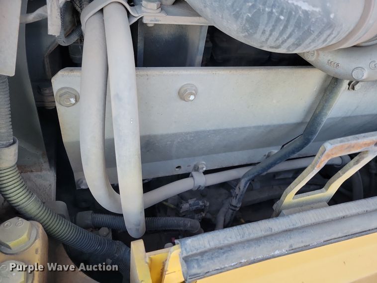 image for item DN3660 1999 Komatsu D65PX-12 dozer