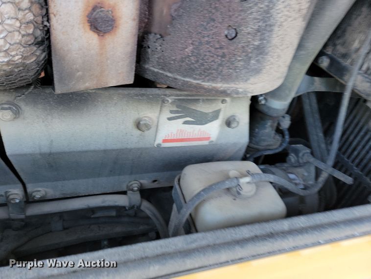 image for item DN3660 1999 Komatsu D65PX-12 dozer