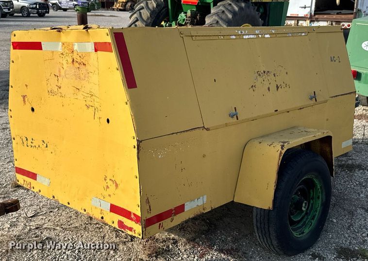 image for item DO0000 1990 Le Roi Dresser air compressor