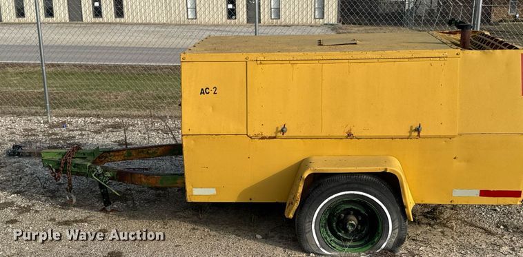 image for item DO0000 1990 Le Roi Dresser air compressor