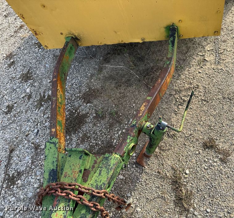 image for item DO0000 1990 Le Roi Dresser air compressor