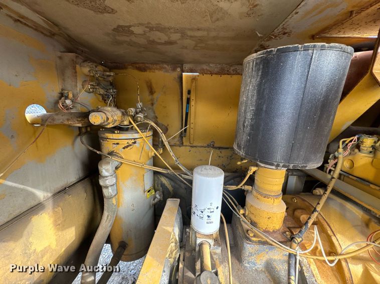 image for item DO0000 1990 Le Roi Dresser air compressor