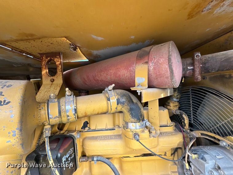 image for item DO0000 1990 Le Roi Dresser air compressor