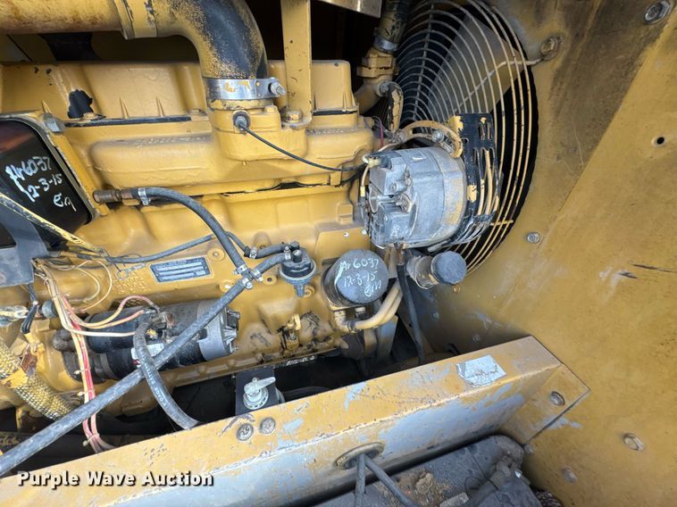 image for item DO0000 1990 Le Roi Dresser air compressor