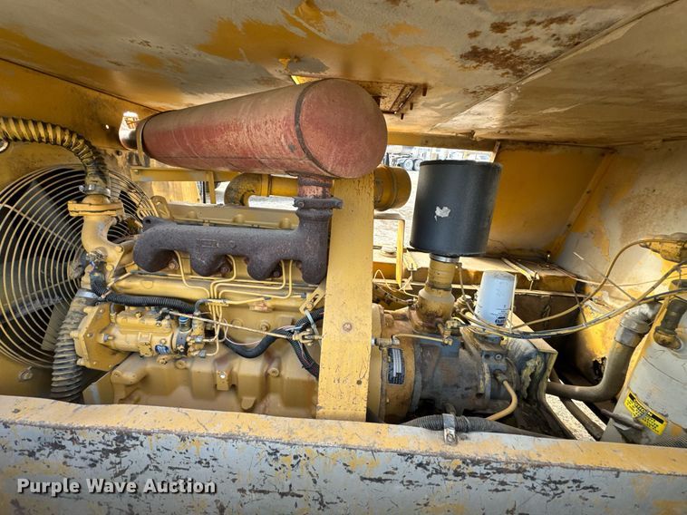 image for item DO0000 1990 Le Roi Dresser air compressor