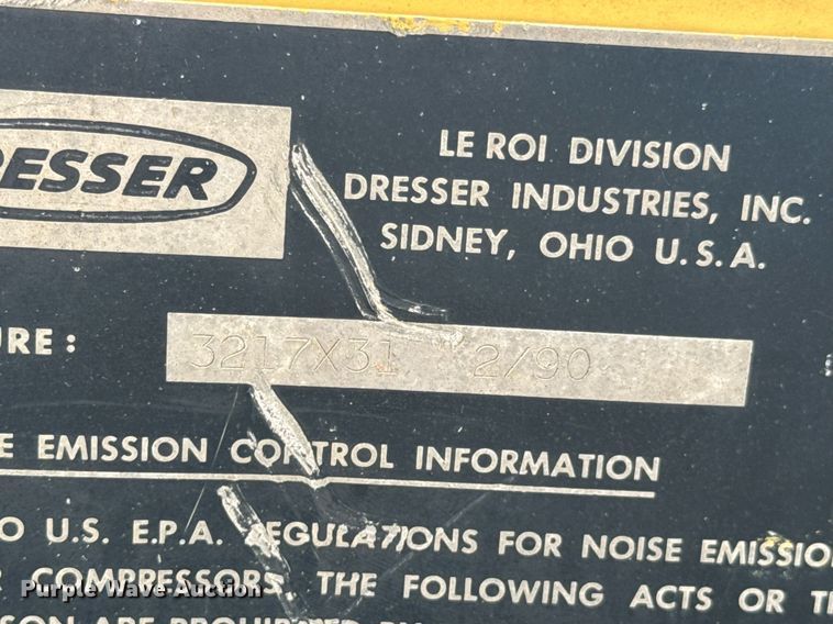 image for item DO0000 1990 Le Roi Dresser air compressor