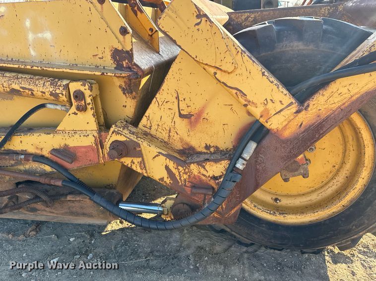 image for item DO0002 1996 Reynolds 14C scraper