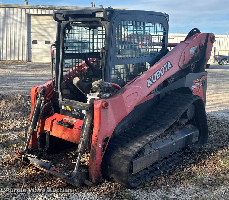 image for item DO0040 Kubota SVL90-2 tracked skid steer loader