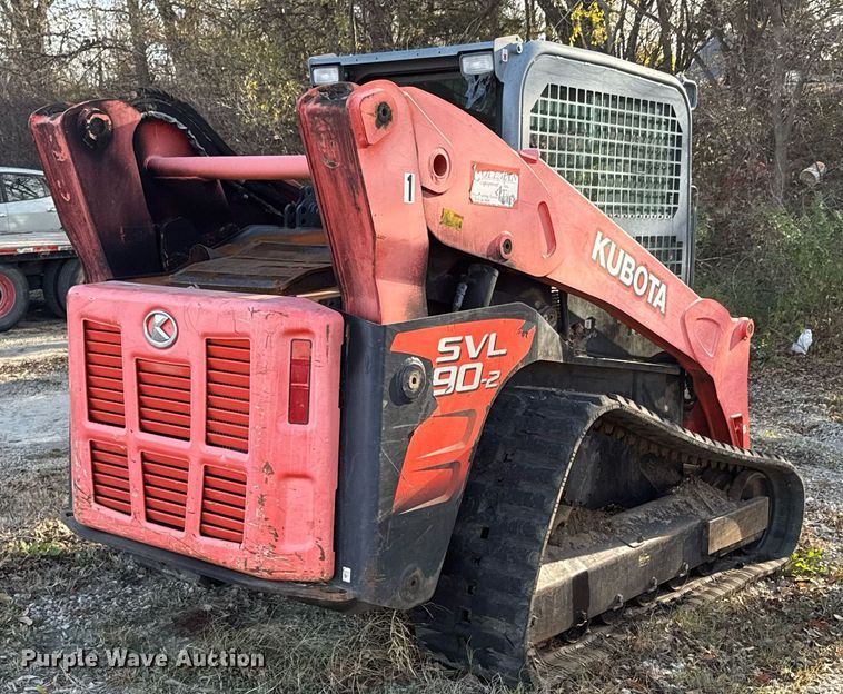 image for item DO0040 Kubota SVL90-2 tracked skid steer loader