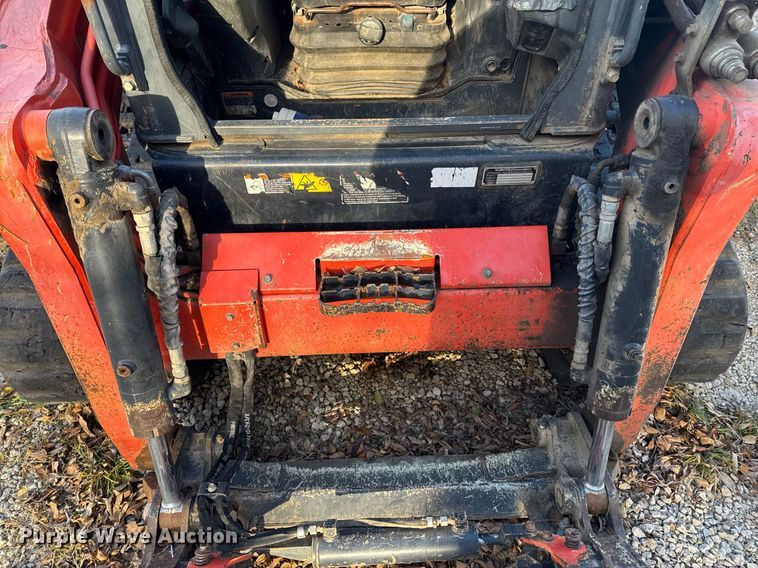 image for item DO0040 Kubota SVL90-2 tracked skid steer loader