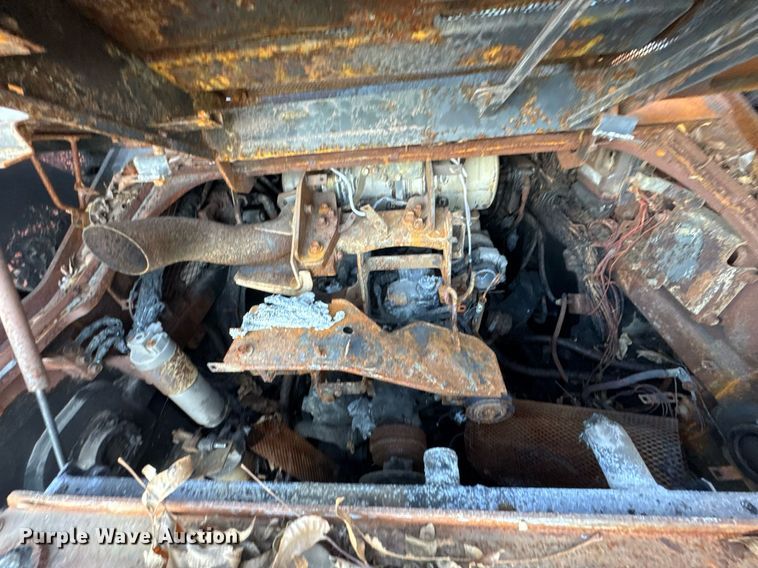 image for item DO0040 Kubota SVL90-2 tracked skid steer loader