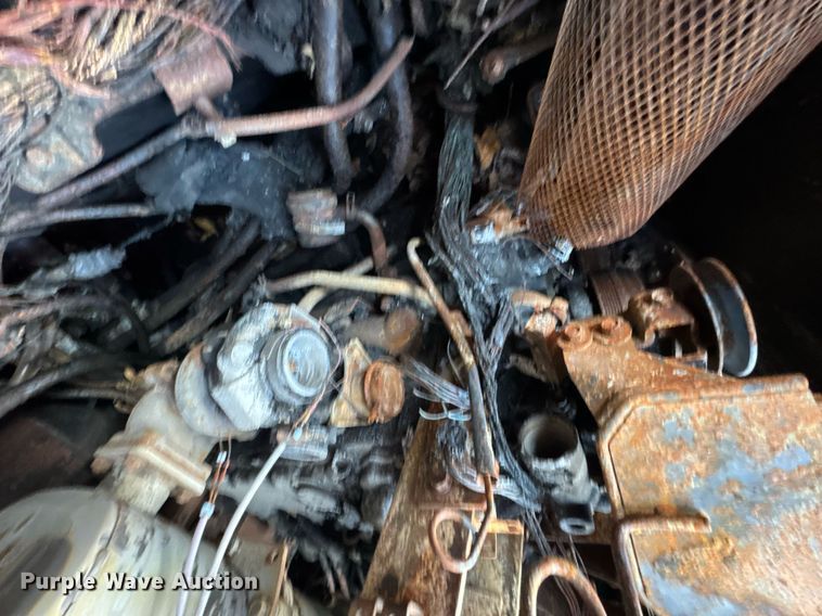 image for item DO0040 Kubota SVL90-2 tracked skid steer loader