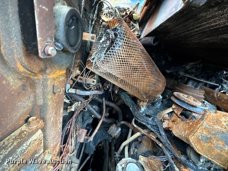 image for item DO0040 Kubota SVL90-2 tracked skid steer loader