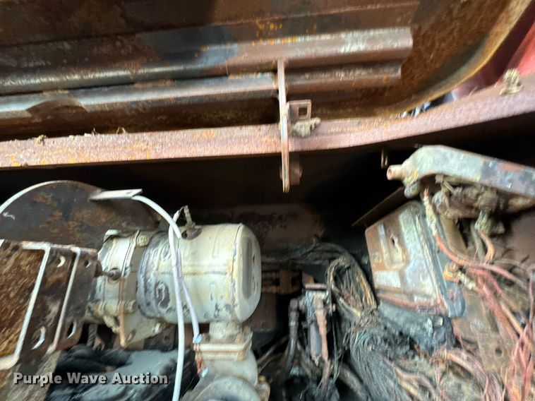 image for item DO0040 Kubota SVL90-2 tracked skid steer loader