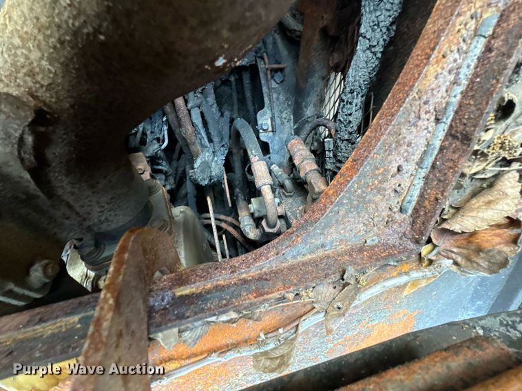 image for item DO0040 Kubota SVL90-2 tracked skid steer loader