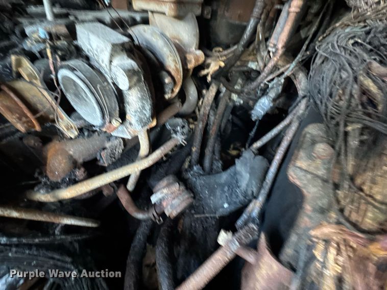 image for item DO0040 Kubota SVL90-2 tracked skid steer loader