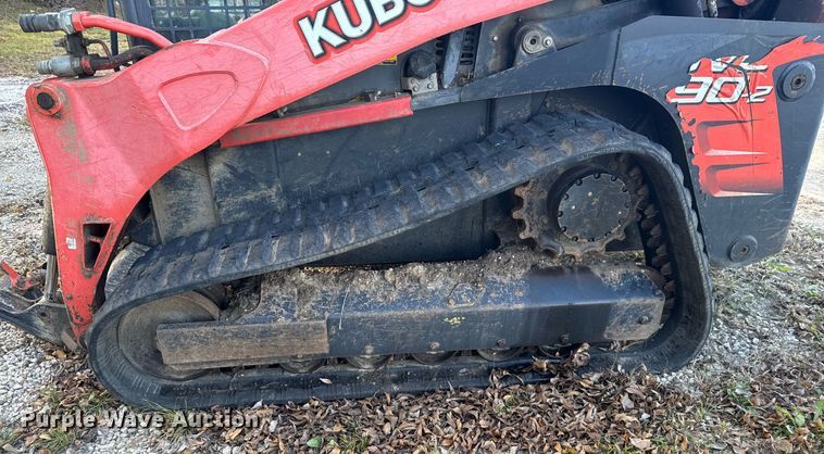 image for item DO0040 Kubota SVL90-2 tracked skid steer loader