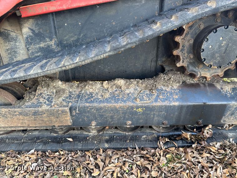 image for item DO0040 Kubota SVL90-2 tracked skid steer loader