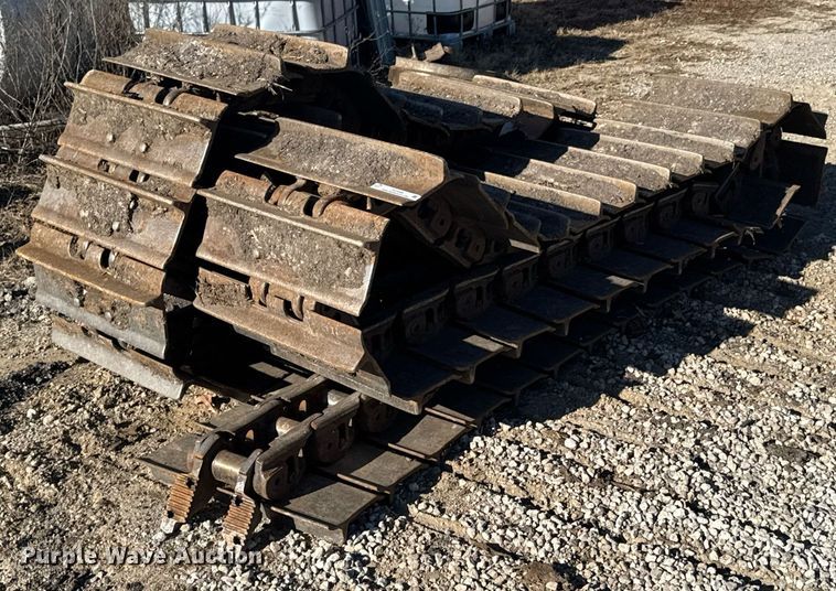 image for item DO0046 Dozer tracks