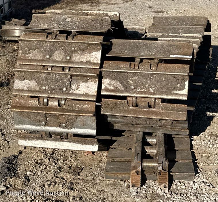 image for item DO0046 Dozer tracks